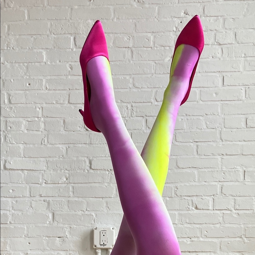 Bomb ass electric pink kitten heels 💖